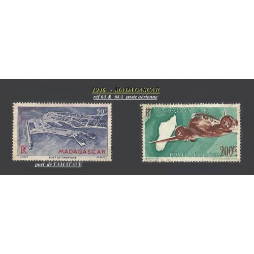 1944 -MADAGASCAR (réf P.A -63  PORT de TAMATAVE -64 Avion survolant MADAGASCAR ) -