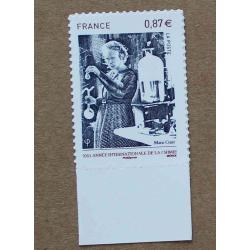 A2-H5 : Année internationale de la Chimie - Marie Curie . Autoadhésif