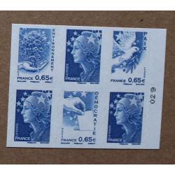 A1-J4 : Marianne et les valeurs de l'Europe.  Autoadhésifs bleu