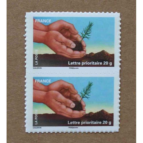 A2-H6 : Fête du timbre - Le timbre fête la Terre . Autoadhésifs