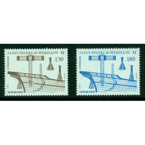 Timbres neufs** de SPM. Outils et coques de bateaux de 1992