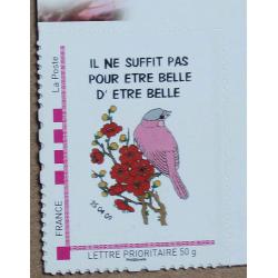P2-P2 : Timbre-poste personnalisé filet rose / Il ne suffit pas pour être belle d'être belle