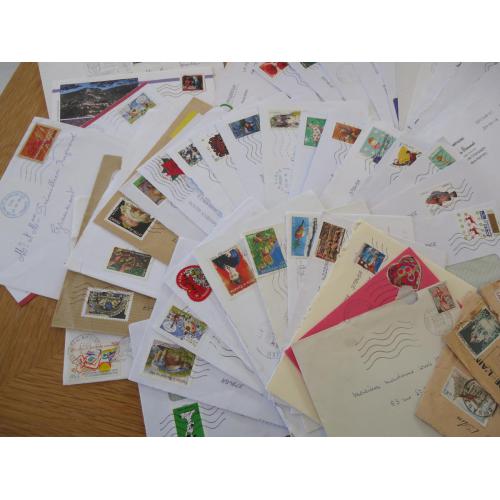 lot de 88 enveloppes avec timbres seuls sur lettre