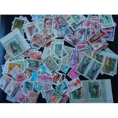 Vietnam lot de 215 timbres