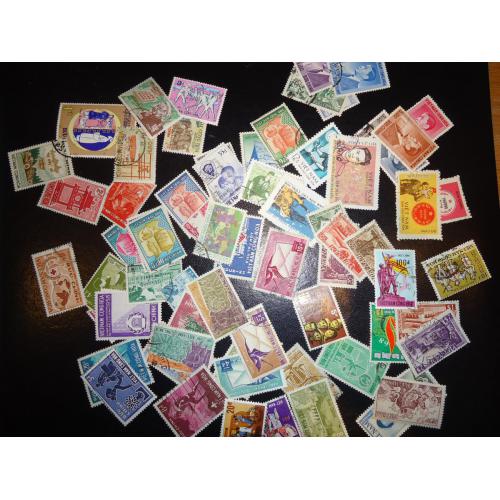 Vietnam 70 timbres différents oblitérés