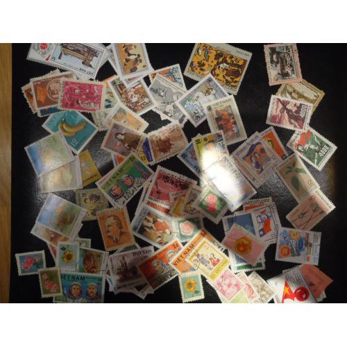 Vietnam environ 100 timbres différents dont séries complètes oblitérés