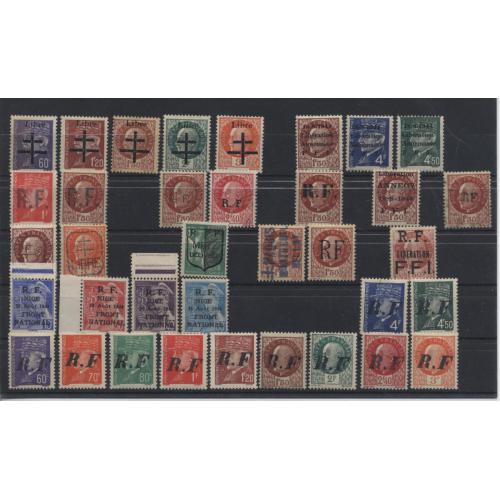 petite collection timbres de la libération 14 villes différentes